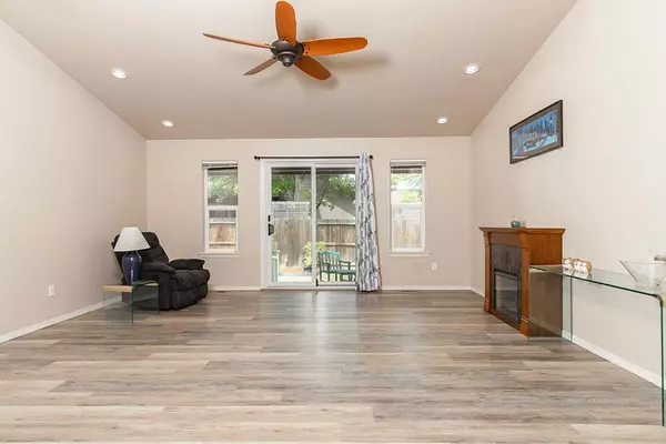 Grants Pass, OR 97526,2126 Webster RD