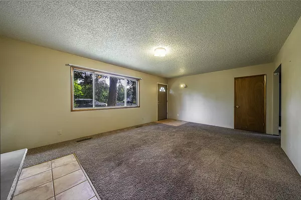 Medford, OR 97504,1228 11th ST