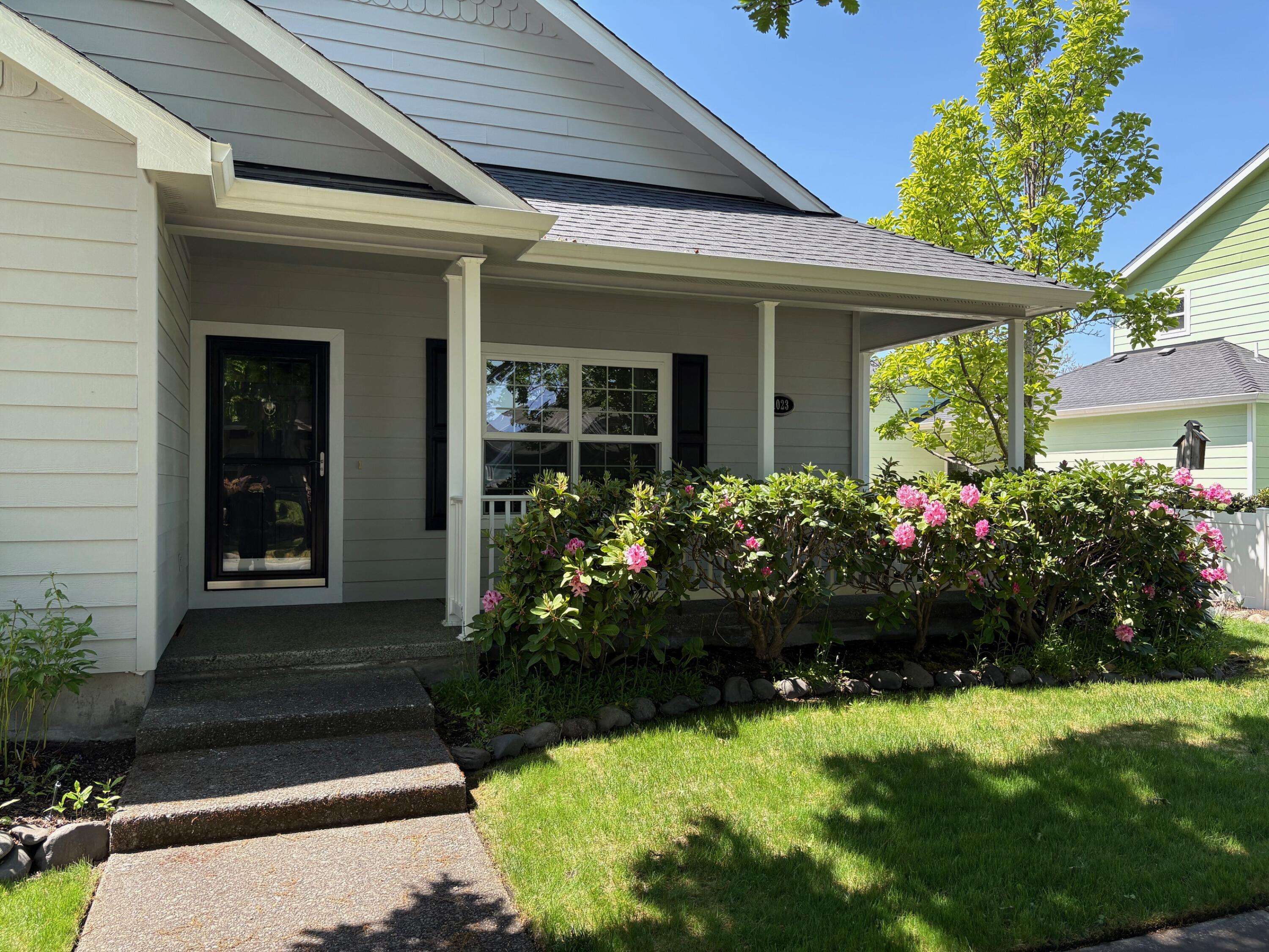Central Point, OR 97502,1023 Sandoz ST