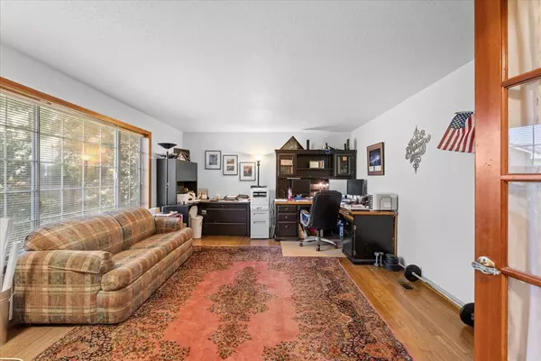 Central Point, OR 97502,487 Creekside CIR