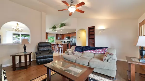 Eagle Point, OR 97524,1180 Highlands DR