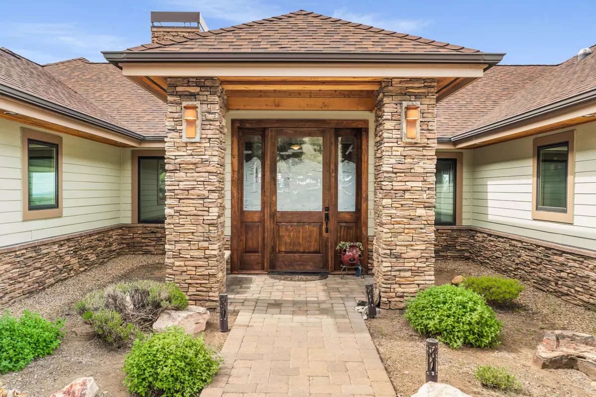 Redmond, OR 97756,10715 Rockside CT