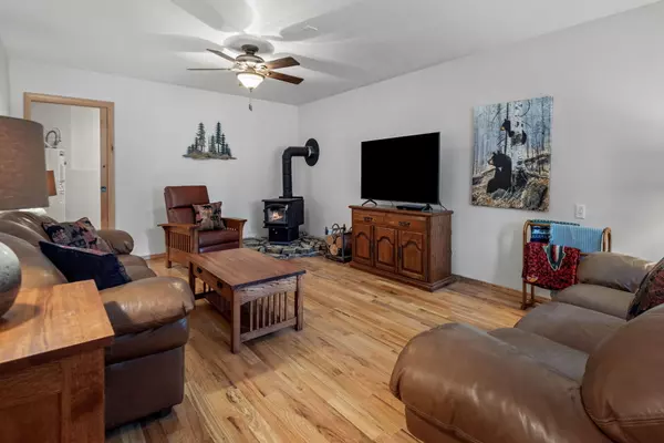 La Pine, OR 97739,16018 Park DR