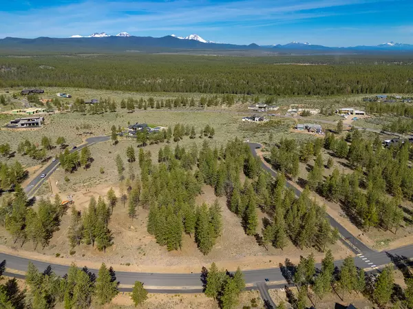 Bend, OR 97703,283214 Archer Ridge CT