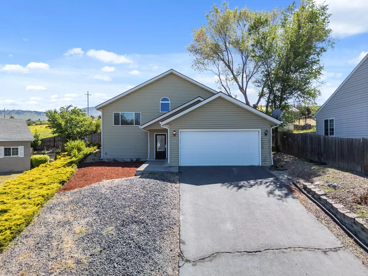 Klamath Falls, OR 97601,2330 James Martin CT