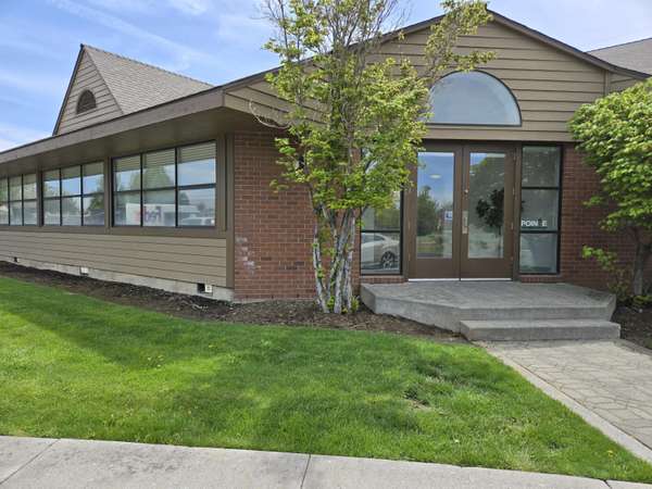 2622 Glacier PL #130, Redmond, OR 97756