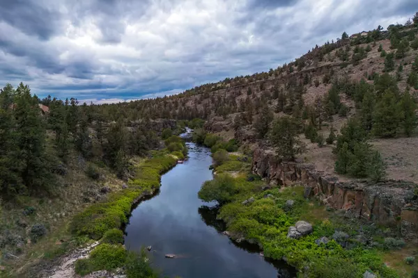 Redmond, OR 97756,8050 Grubstake WAY