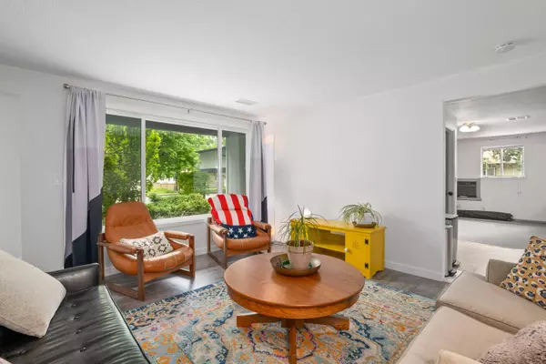 Grants Pass, OR 97526,1138 Ballinger DR