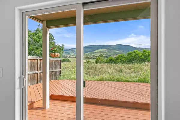 Ashland, OR 97520,48 Crocker ST