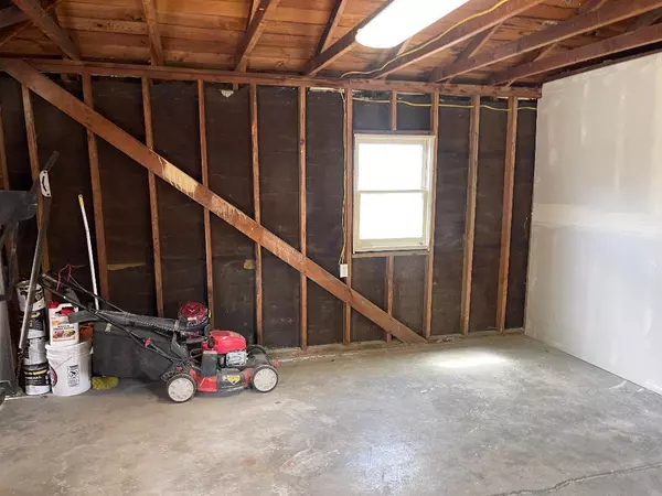 Medford, OR 97501,918 Stewart AVE