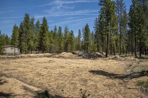 Bend, OR 97707,55995 Browning DR #16