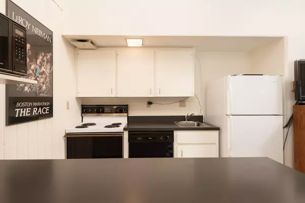 Bend, OR 97702,19717 Mount Bachelor DR #UNIT 210