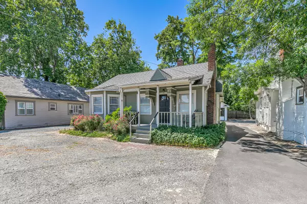 Medford, OR 97504,23 - 27 Crater Lake AVE