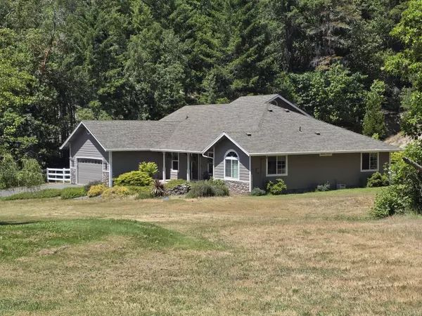 Grants Pass, OR 97526,800 Palomino DR