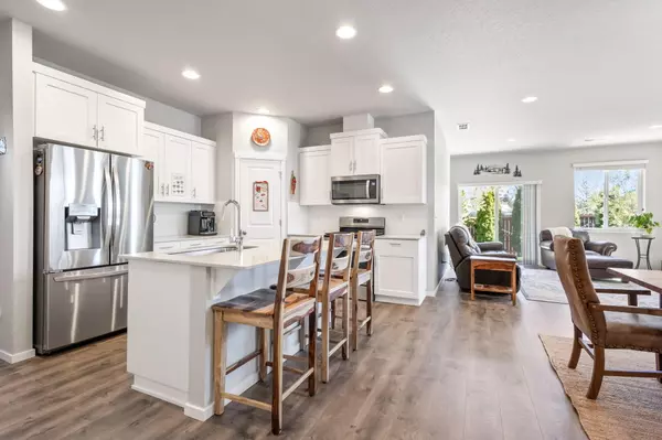 Bend, OR 97702,61816 Finn PL