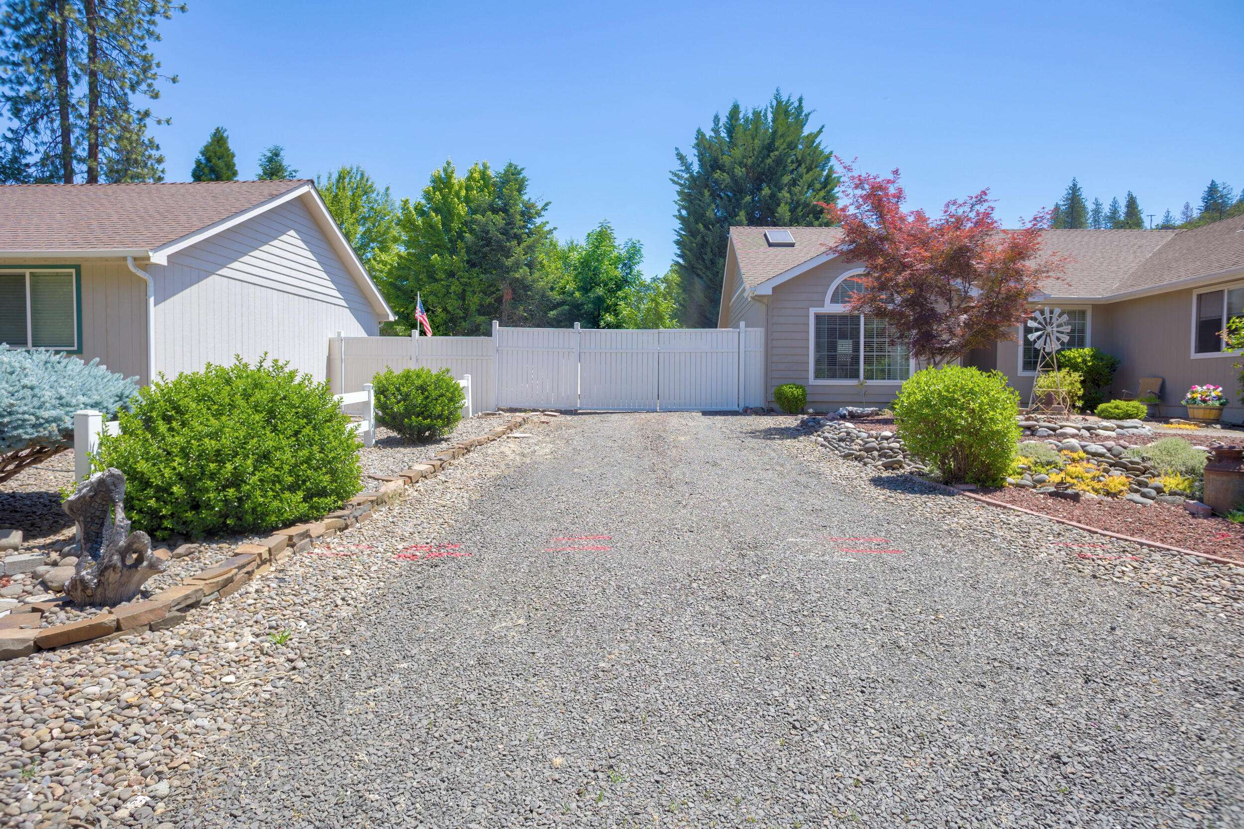 Shady Cove, OR 97539,600 Yew Wood DR