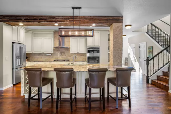 61192 Foxglove LOOP, Bend, OR 97702