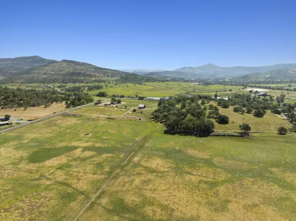 Eagle Point, OR 97524,151 Hammel RD