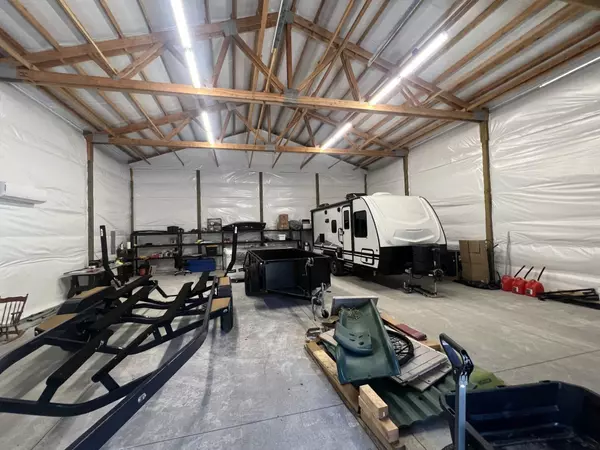 Bend, OR 97707,16963 Downey RD