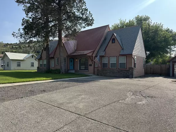 John Day, OR 97845,212 Bridge ST