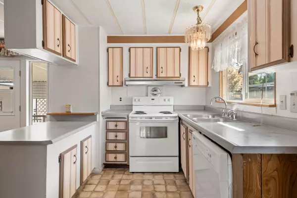 Grants Pass, OR 97526,2325 highland AVE #9