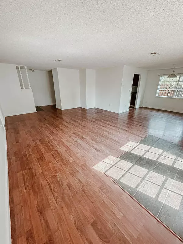 Klamath Falls, OR 97601,640 Pelican ST