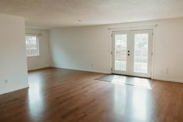 Klamath Falls, OR 97601,640 Pelican ST