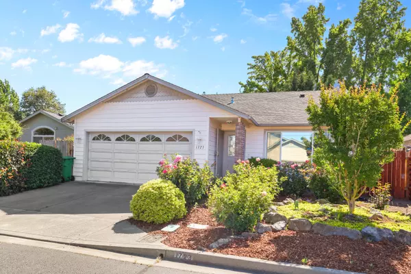 Grants Pass, OR 97527,1723 Brookhurst WAY