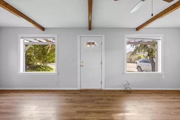 Ashland, OR 97520,1040 Main ST