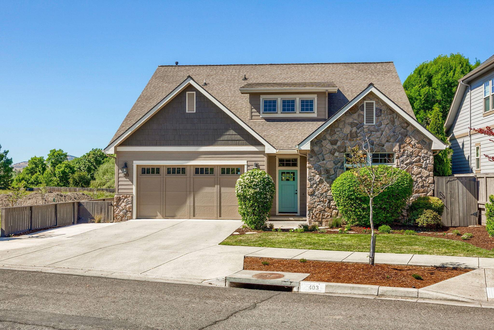 403 Briscoe PL, Ashland, OR 97520