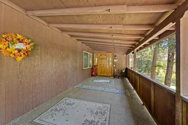 Grants Pass, OR 97527,905 Summit LOOP