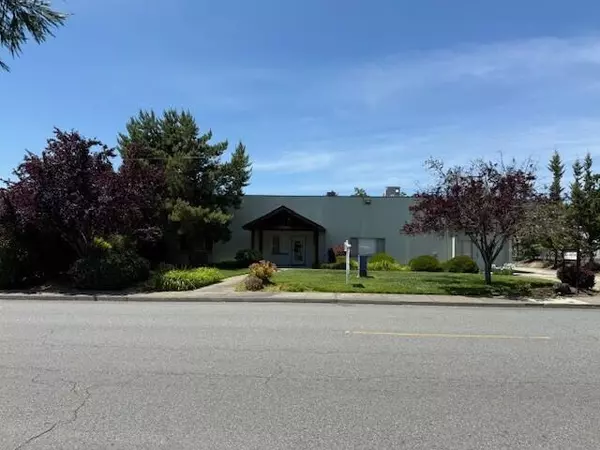 Grants Pass, OR 97526,1596 Washington BLVD