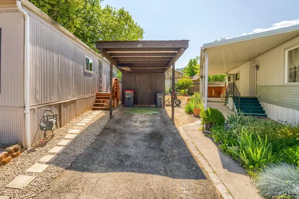 Jacksonville, OR 97530,1055 5th ST ##43