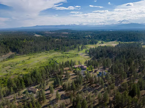 Sisters, OR 97759,16465 Suntree LN