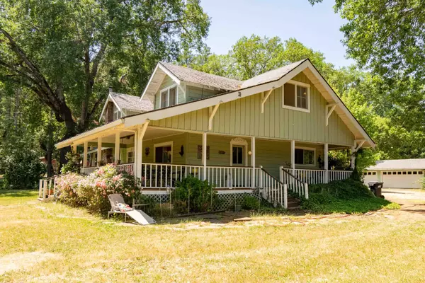 Grants Pass, OR 97526,244 Griffin RD