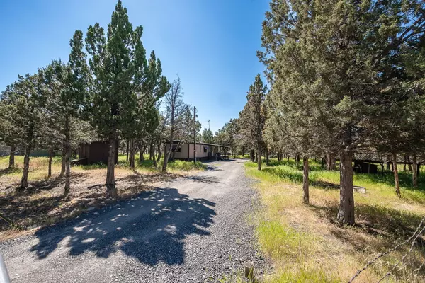 Prineville, OR 97754,8012 Hood CIR