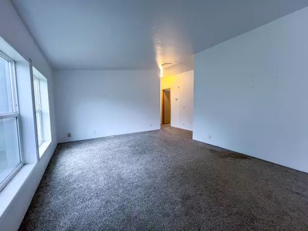 John Day, OR 97845,798 Main ST