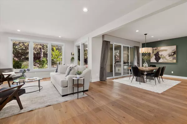 Bend, OR 97703,62737 Mehama DR