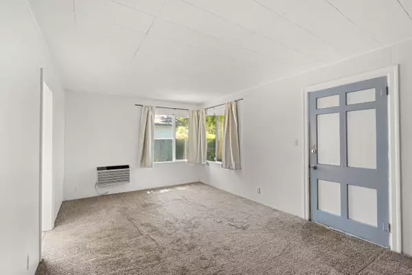 Grants Pass, OR 97527,1411 Playford LN