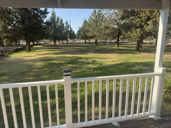 Terrebonne, OR 97760,9405 Geneva View RD