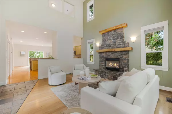 Bend, OR 97703,578 Greyhawk AVE