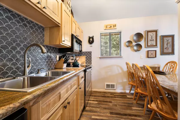 Sunriver, OR 97707,56856 Enterprise DR ## D3