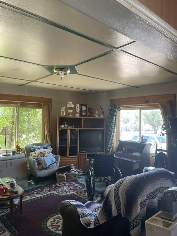 Klamath Falls, OR 97601,3535 Emerald ST