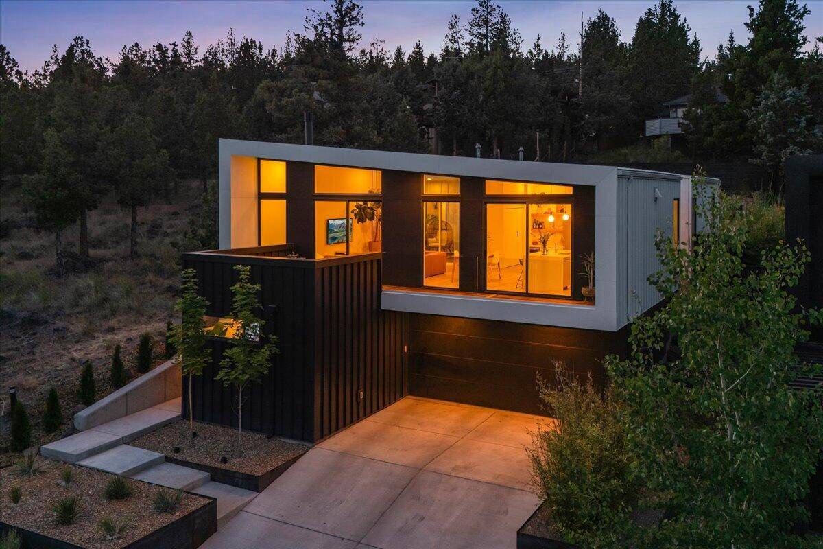 Bend, OR 97703,1464 Ogden AVE