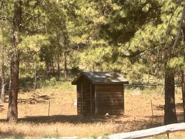 Dorris, CA 96023,8022 Schoolhouse RD