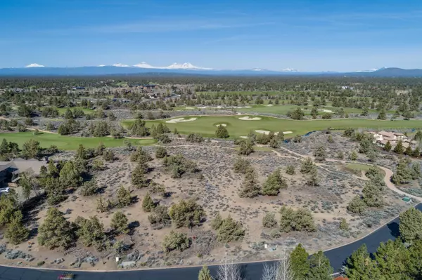 Bend, OR 97701,65775 Pronghorn Estates DR #Lot 25