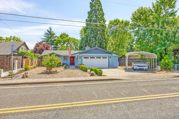 Central Point, OR 97502,532 Hopkins RD