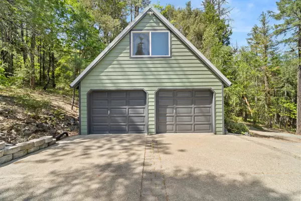 Grants Pass, OR 97526,2602 Winona RD