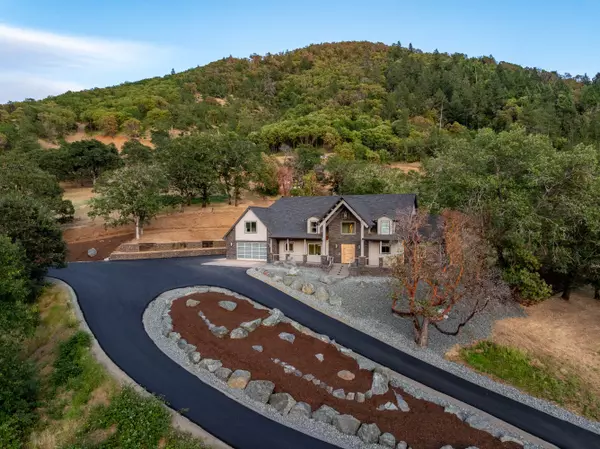 Rogue River, OR 97537,182 Wards Creek RD