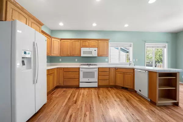 Bend, OR 97702,2149 Harley LN